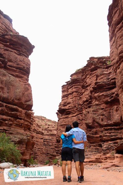 Caro y Santi en el Cañón de Shimpa, una excursión en el Parque Nacional Talampaya (La Rioja)